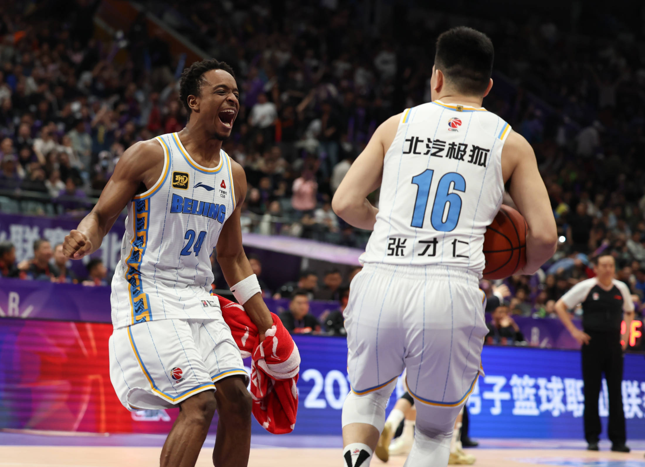 详细阅读:关于NBA常规赛国际比赛日再迎强敌;浙江稠州门线救险;主帅态度——球迷炸锅;心理建设被强调的信息 关于NBA常规赛国际比赛日再迎强敌;浙江稠州门线救险;主帅态度——球迷炸锅;心理建设被强调的信息