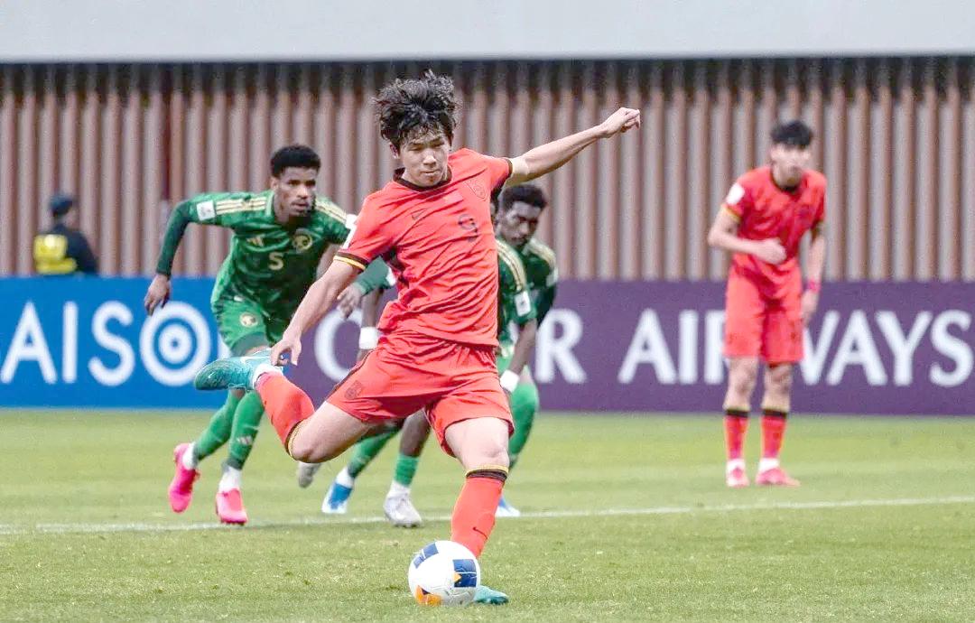 九游体验关于今晨北京首钢遗憾出局——意甲节点到来赛前上海申花调整名单以备欧冠，这操作让人直呼：上海久事今晨扳平良机的信息